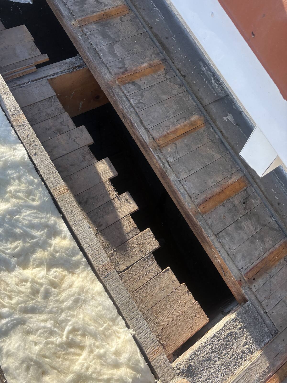 Détail de l'isolation posée sur une toiture