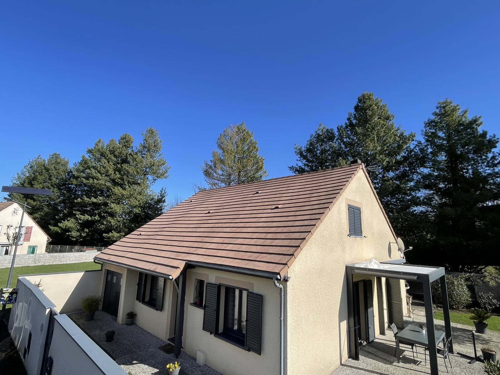 Toiture nettoyée par Toiture Pro Clean à Pau